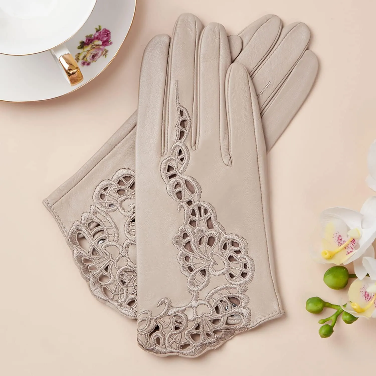 FIORETTO Womens Genuine Leather Driving Gloves Touchscreen Unlined Sheepskin Ladies Driving Gloves Thin W160020