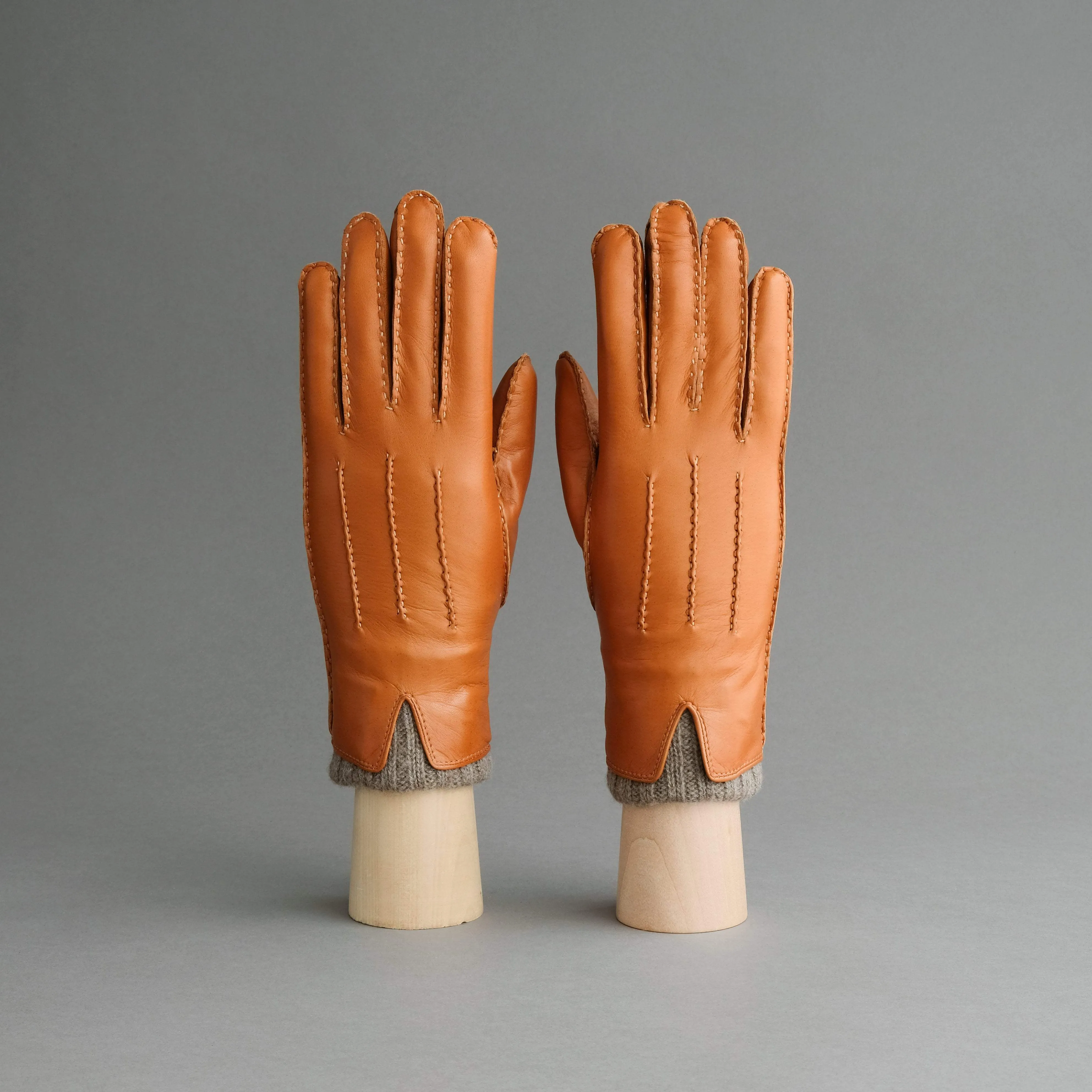 Gentlemen's Gloves from Hair Sheep Nappa fauve/cognac Lined with Cashmere