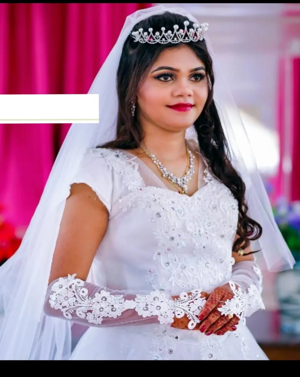 Gownlink  Bridal White Gloves G13