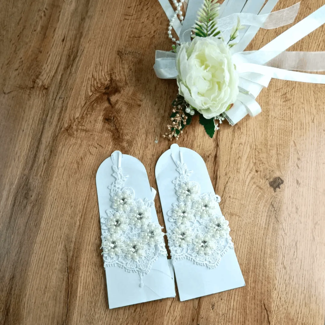 GownLink's Divine Pearl weave Timeless Elegance in Bridal Gloves G21