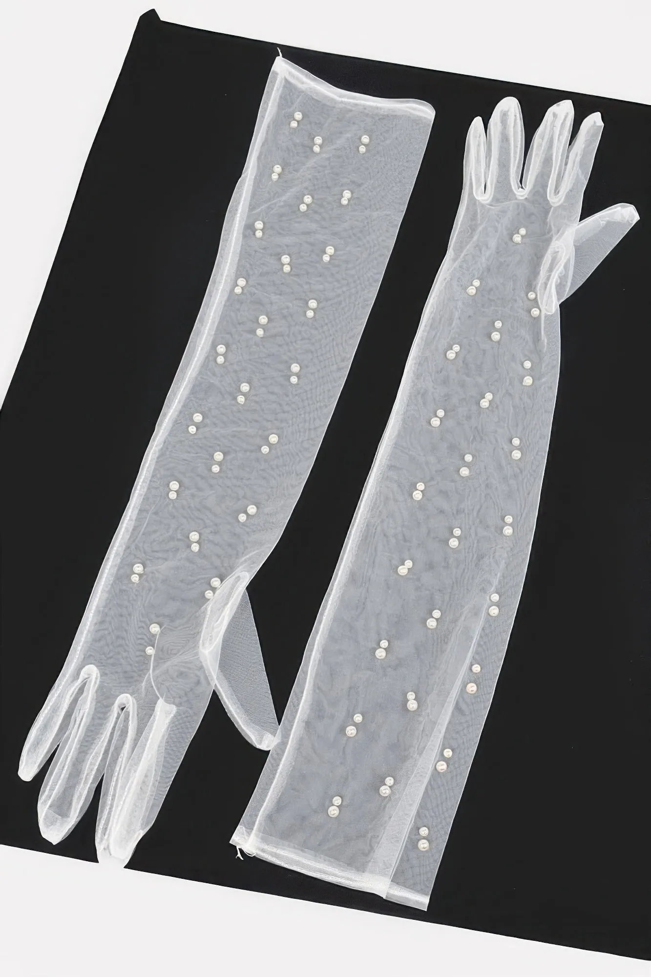 Mesh Long Gloves with Pearl details