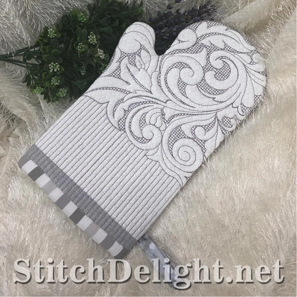 SDS1503 ITH Oven Mits